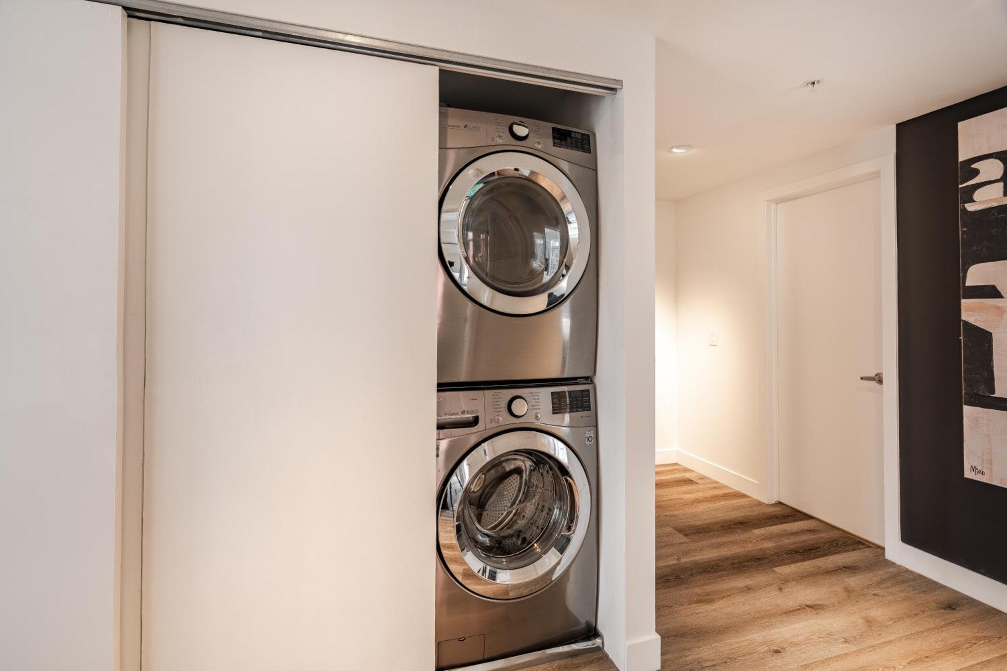 Westview Luxury Suites Ottawa Eksteriør bilde