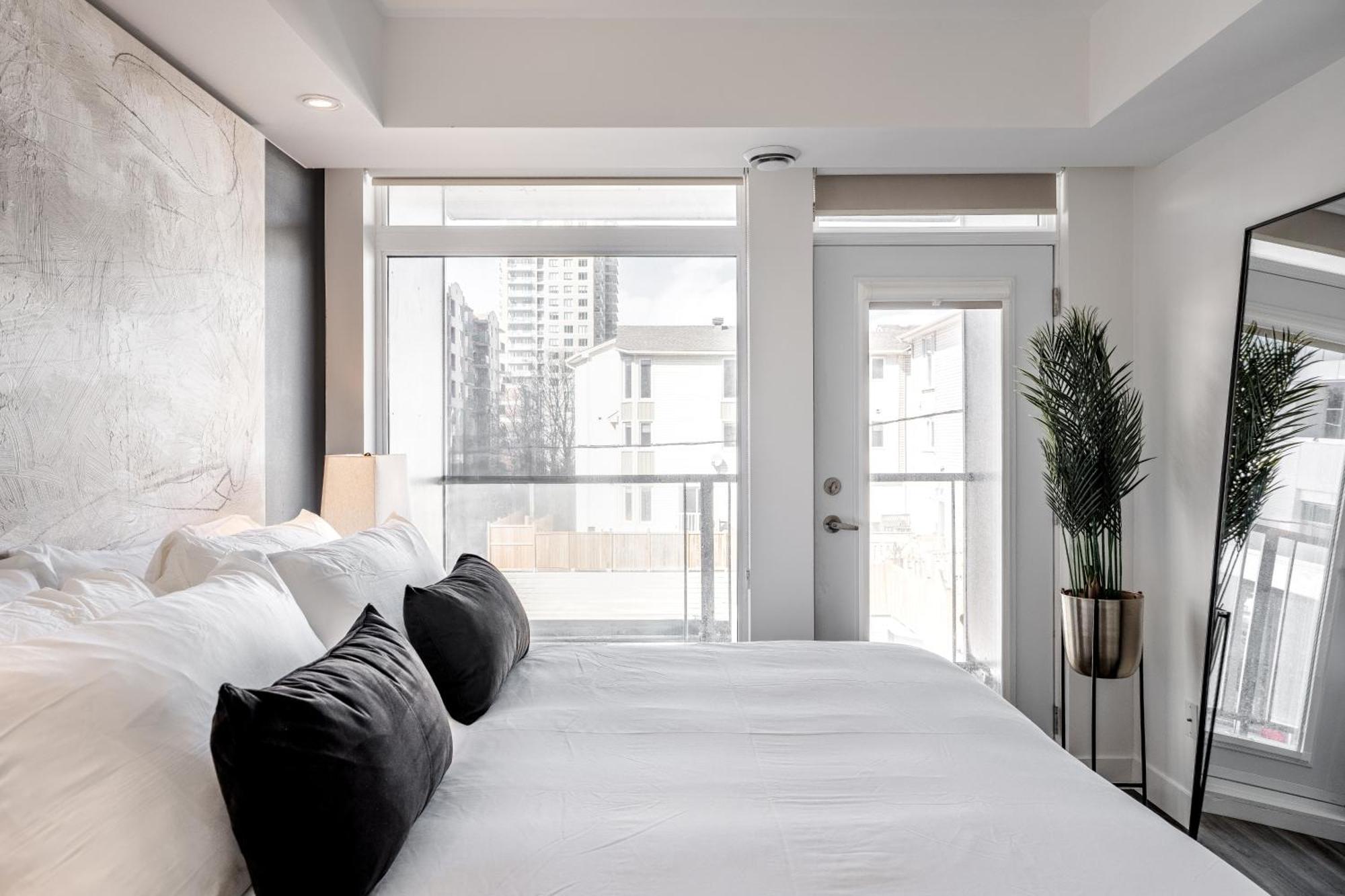 Westview Luxury Suites Ottawa Eksteriør bilde